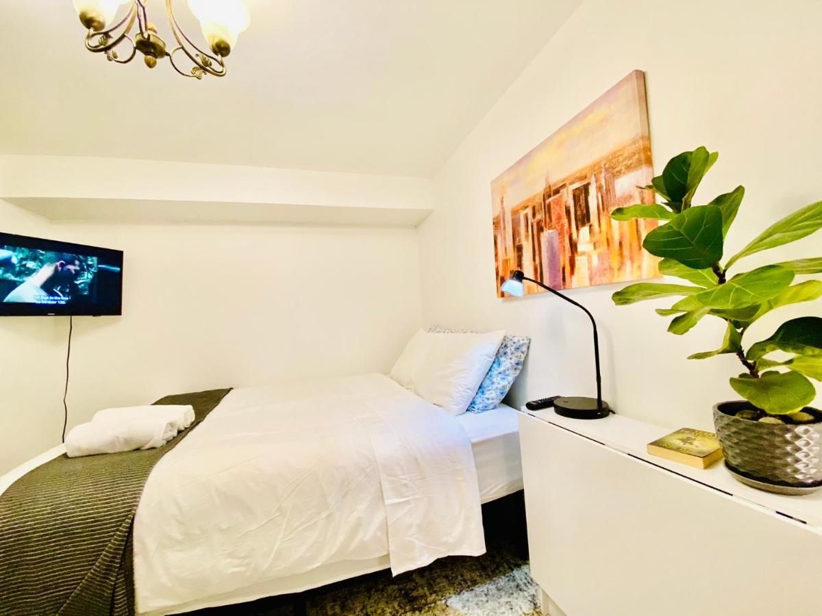 Toronto Bed & Breakfast - Free Parking Zewnętrze zdjęcie