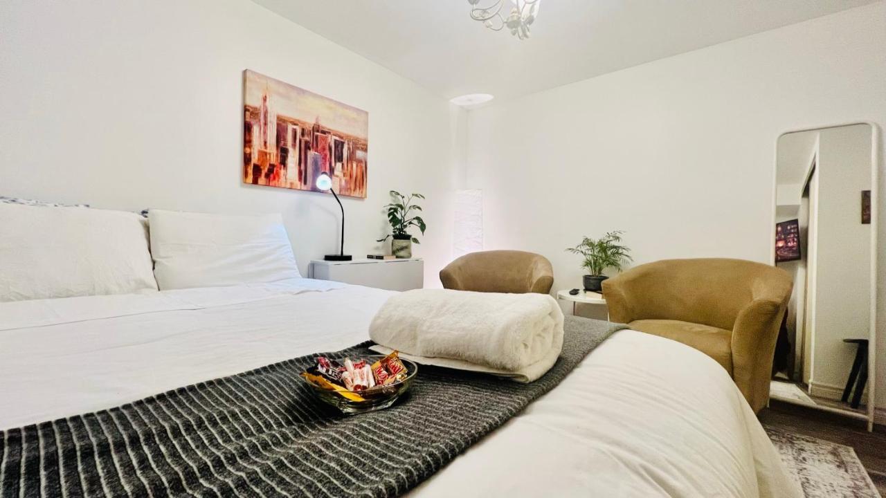 Toronto Bed & Breakfast - Free Parking Zewnętrze zdjęcie