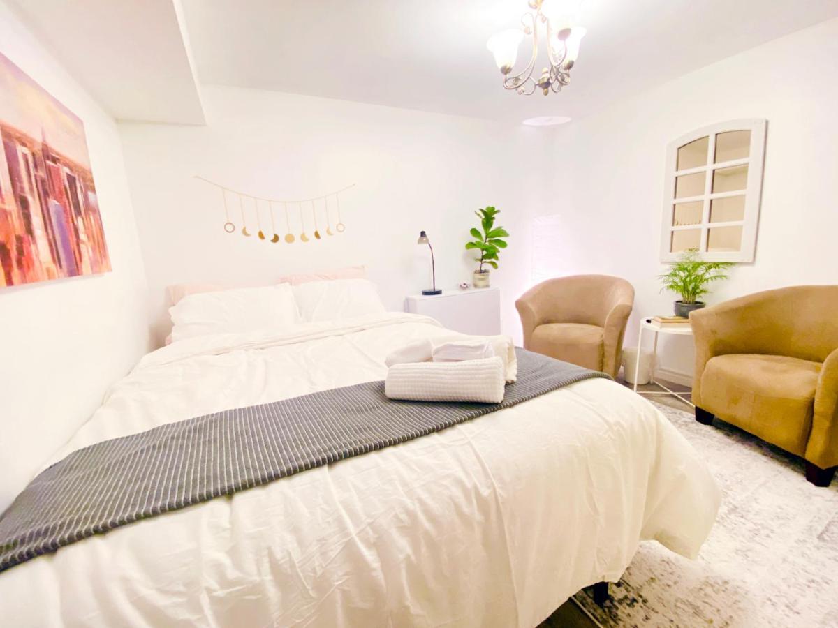Toronto Bed & Breakfast - Free Parking Zewnętrze zdjęcie