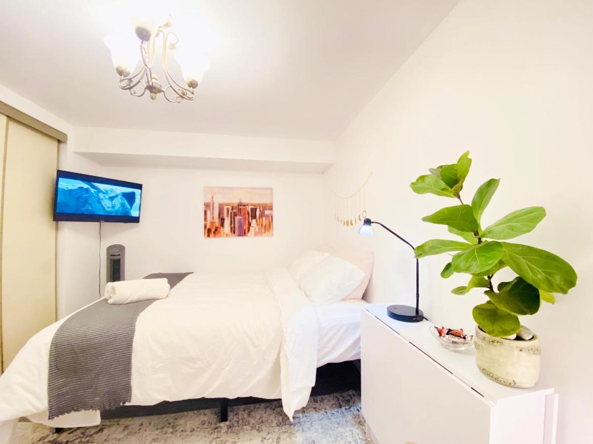 Toronto Bed & Breakfast - Free Parking Zewnętrze zdjęcie
