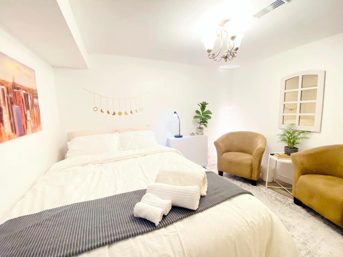 Toronto Bed & Breakfast - Free Parking Zewnętrze zdjęcie